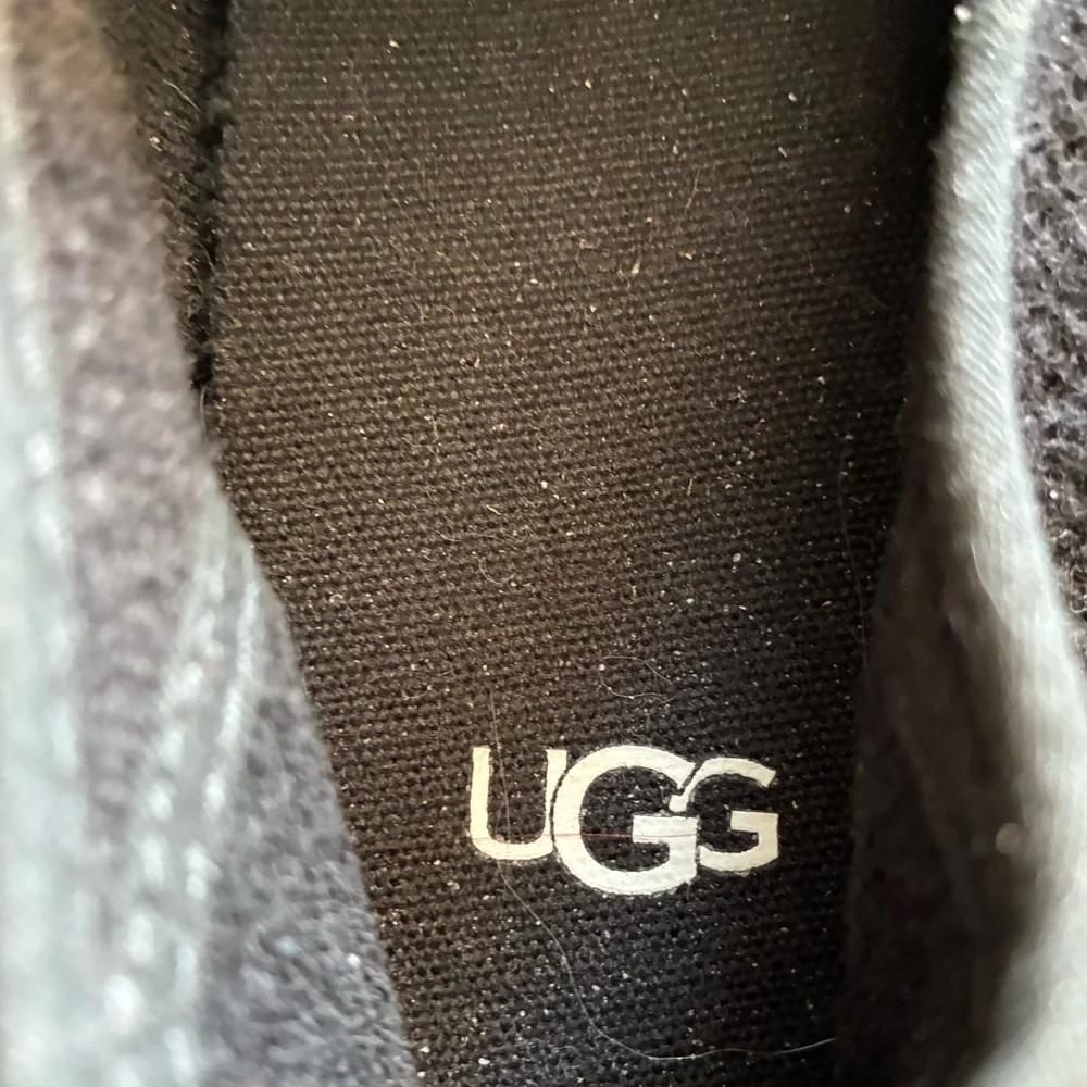 UGG Bren Mesh Slip-On Sneakers Textured Flats Slippers Rubber Sole Black Size 10